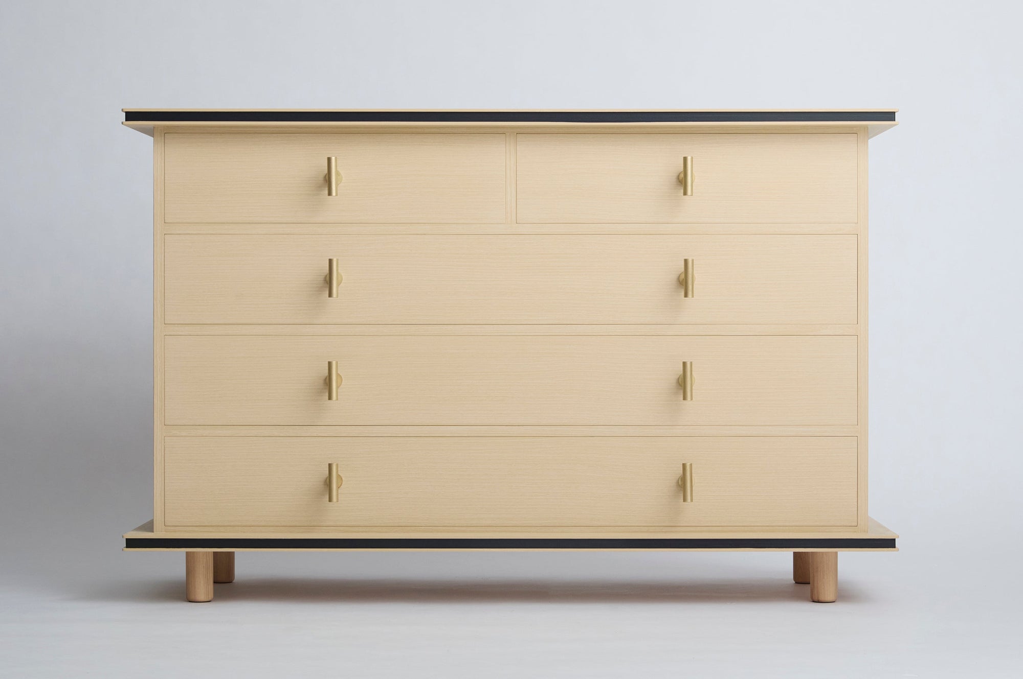 桐の箪笥 「母から子へ 継がれる記憶」